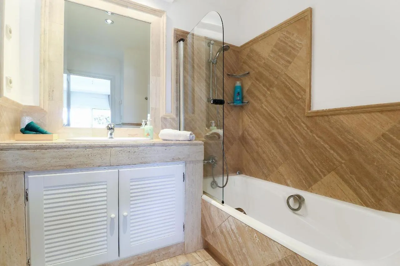 Bahia Real Marbella Apartment
